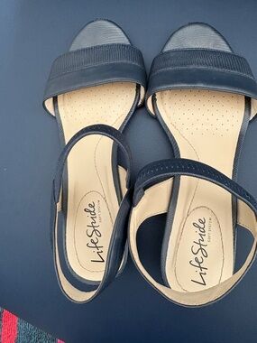 Lifestride sandals